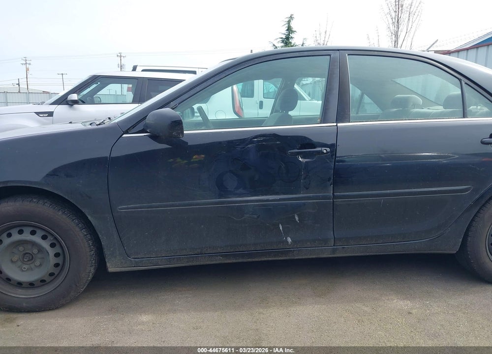 2004 TOYOTA CAMRY LE VIN: 4T1BE32K24U338729