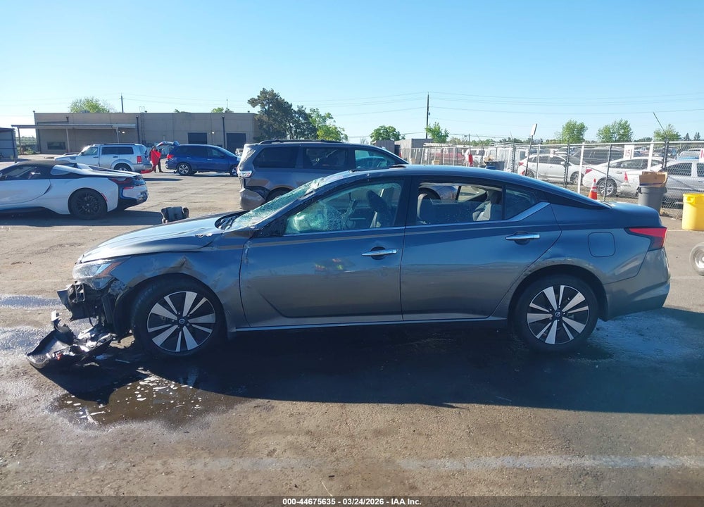 2021 NISSAN ALTIMA SV FWD VIN: 1N4BL4DVXMN335679