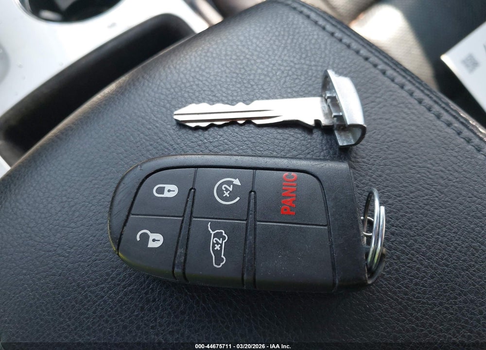 2015 JEEP GRAND CHEROKEE HIGH ALTITUDE VIN: 1C4RJECG6FC160417