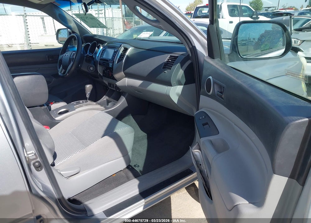 2015 TOYOTA TACOMA PRERUNNER V6 VIN: 3TMJU4GN8FM187270