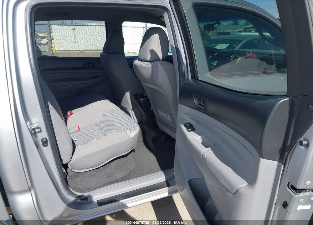 2015 TOYOTA TACOMA PRERUNNER V6 VIN: 3TMJU4GN8FM187270