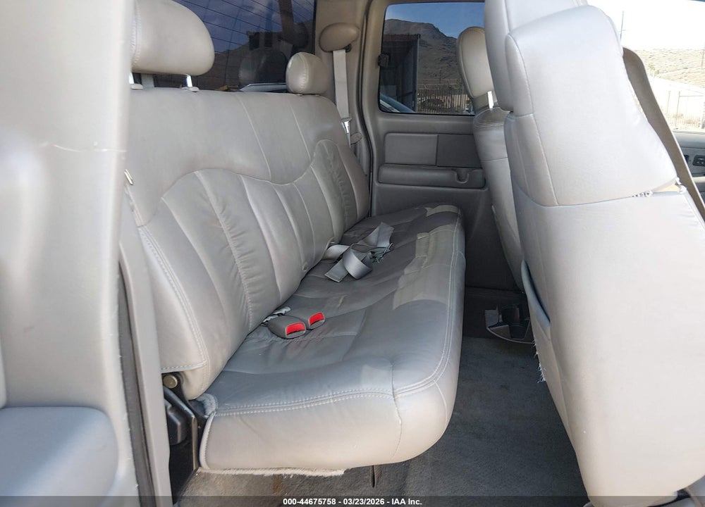 2002 CHEVROLET SILVERADO 1500 LT VIN: 1GCEK19T12Z240224