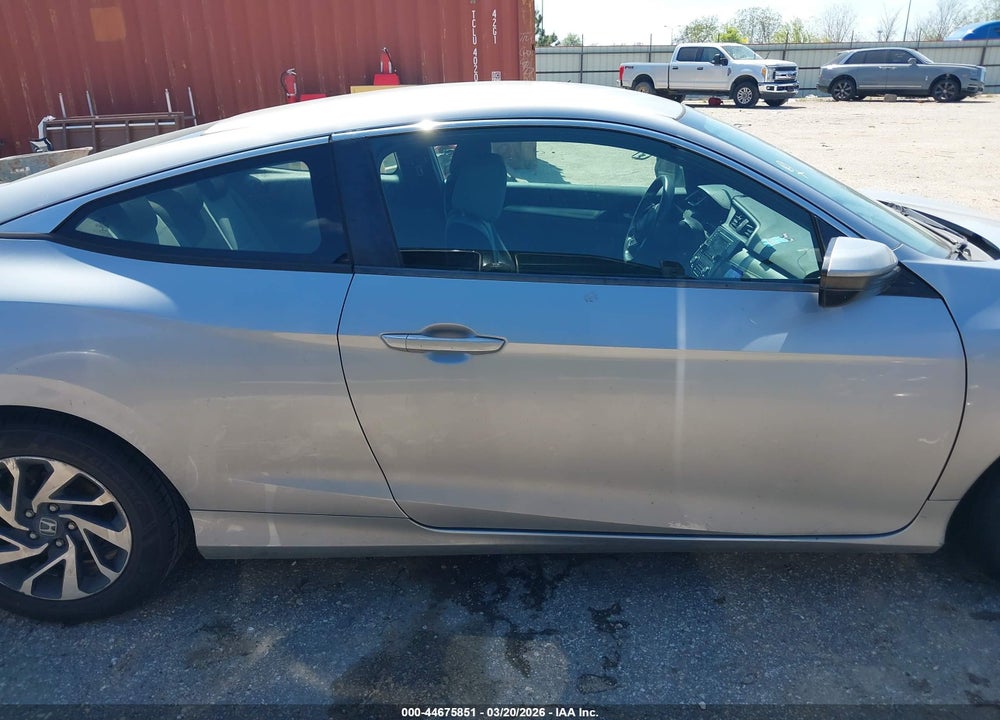 2017 HONDA CIVIC LX VIN: 2HGFC4B55HH305293