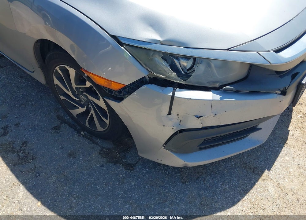 2017 HONDA CIVIC LX VIN: 2HGFC4B55HH305293