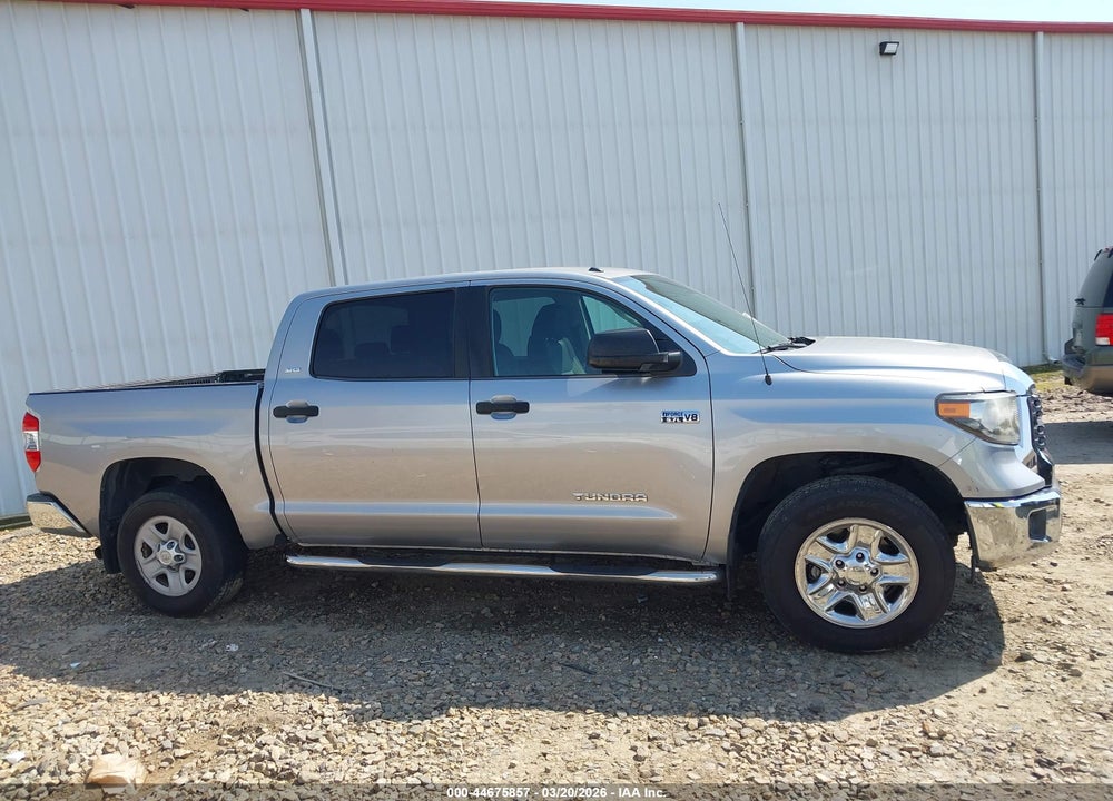2018 TOYOTA TUNDRA SR5 5.7L V8 VIN: 5TFEY5F18JX229997