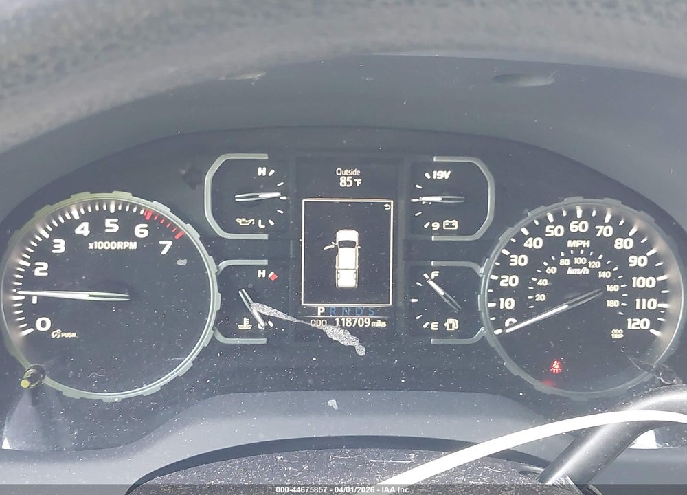 2018 TOYOTA TUNDRA SR5 5.7L V8 VIN: 5TFEY5F18JX229997