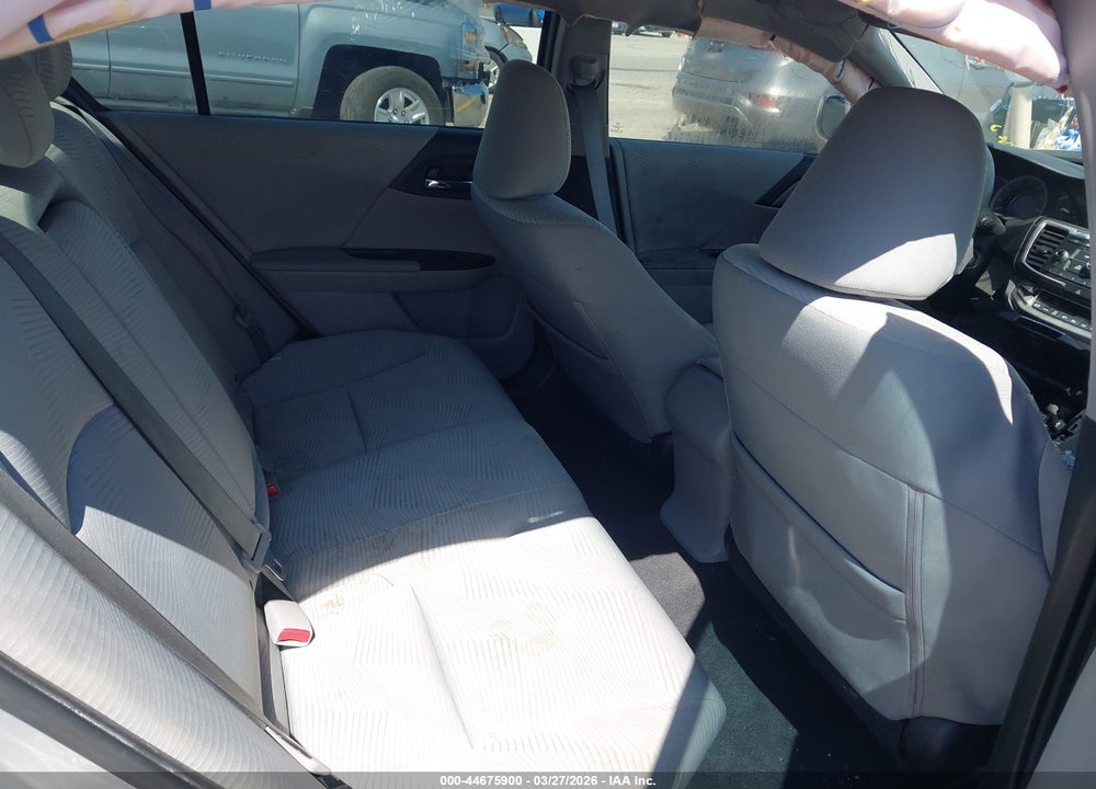 2015 HONDA ACCORD LX VIN: 1HGCR2F31FA150929