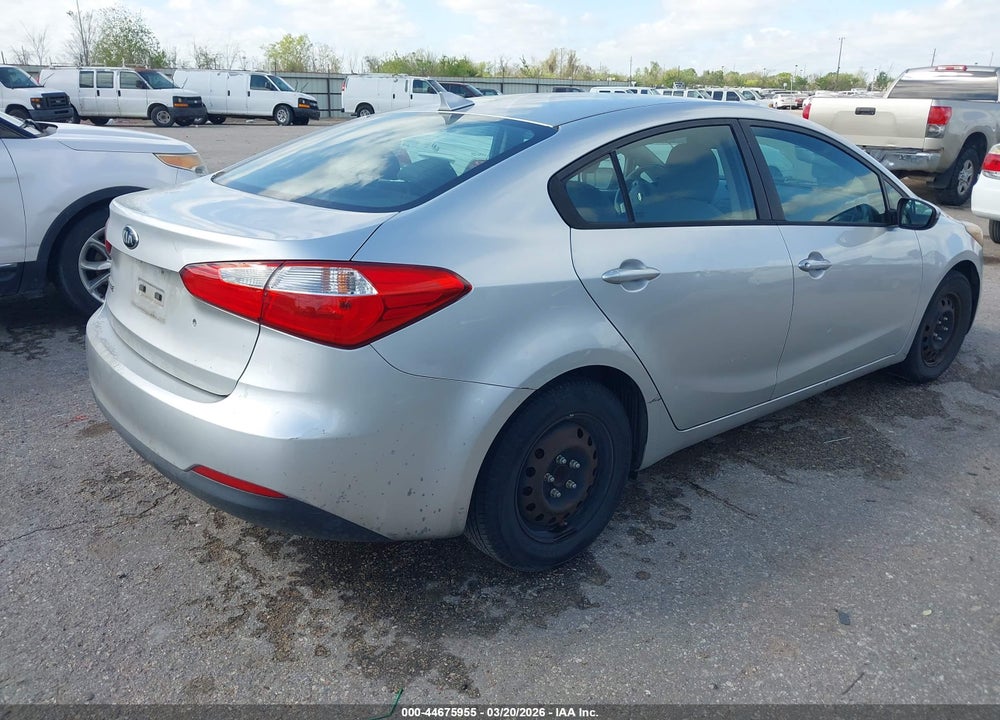 2015 KIA FORTE LX VIN: KNAFK4A6XF5310499