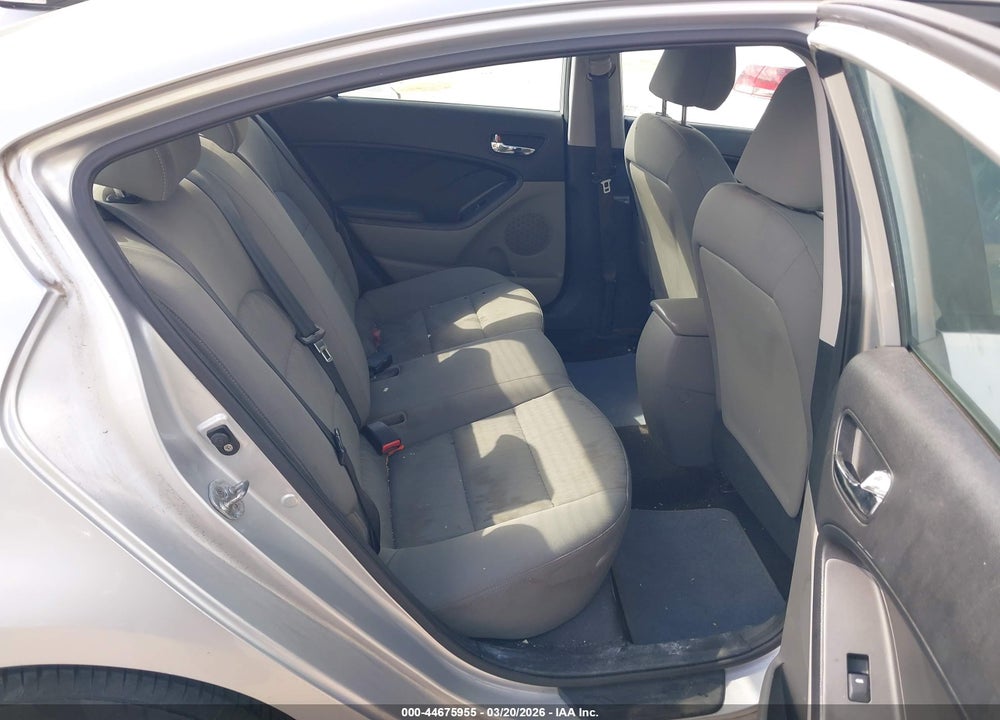 2015 KIA FORTE LX VIN: KNAFK4A6XF5310499