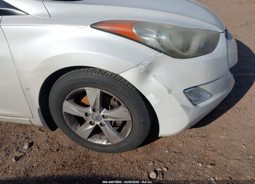 2013 HYUNDAI ELANTRA GLS VIN: 5NPDH4AE6DH431334
