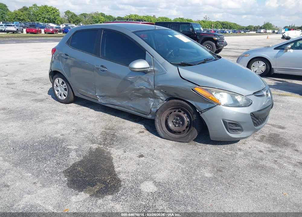2014 MAZDA 2 SPORT VIN: JM1DE1KY7E0174280