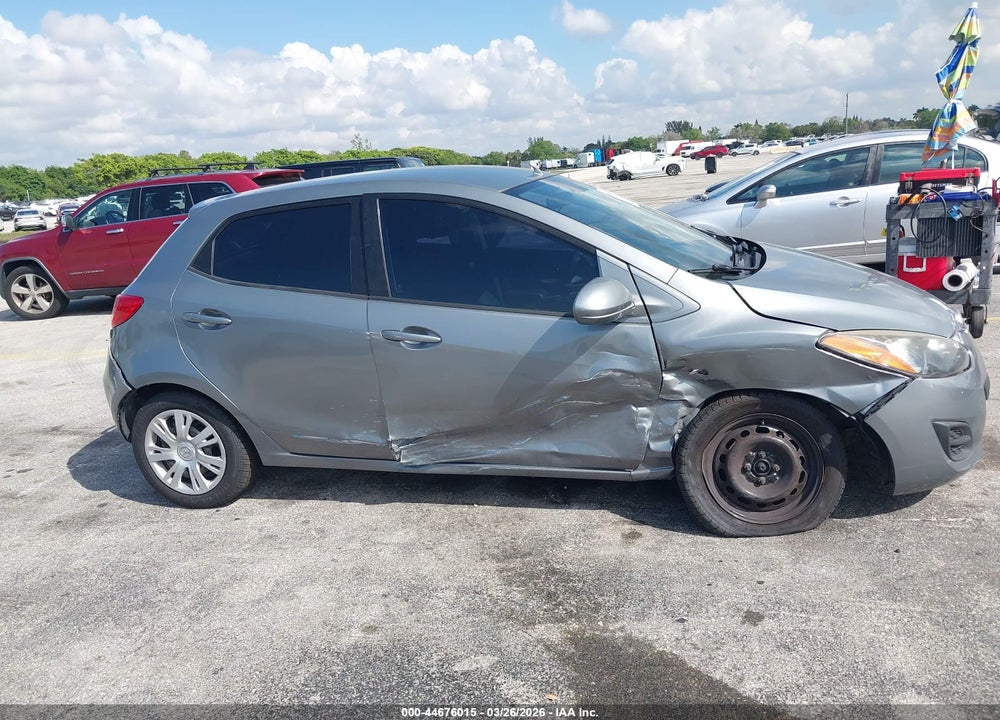 2014 MAZDA 2 SPORT VIN: JM1DE1KY7E0174280