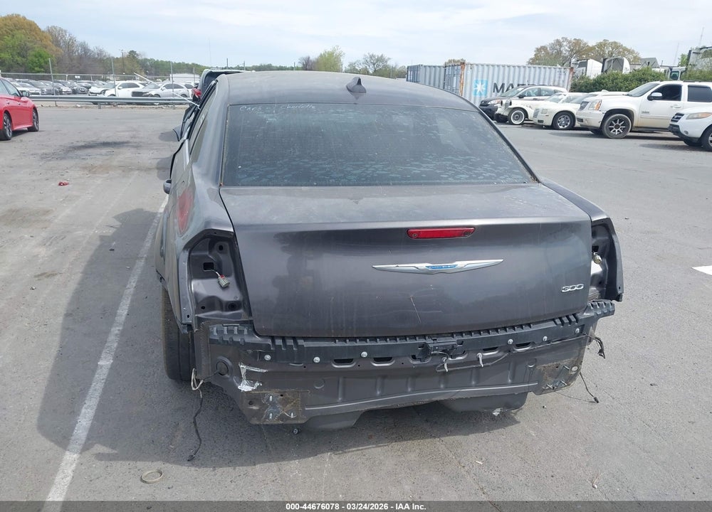 2018 CHRYSLER 300 TOURING L VIN: 2C3CCAAG5JH232360