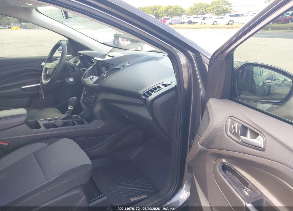 2017 FORD ESCAPE SE VIN: 1FMCU0G9XHUF06747
