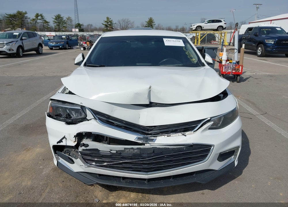 2018 CHEVROLET MALIBU LT VIN: 1G1ZD5ST9JF209910