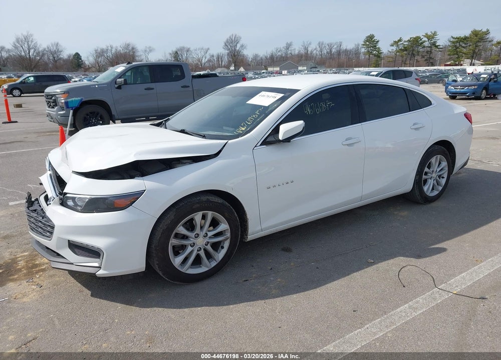 2018 CHEVROLET MALIBU LT VIN: 1G1ZD5ST9JF209910