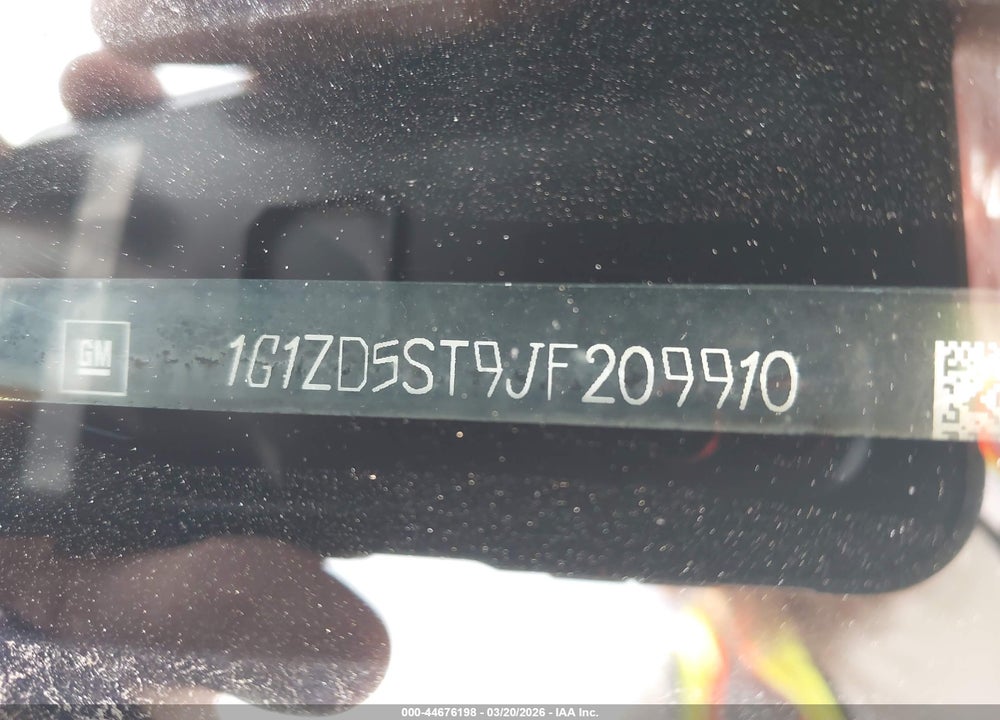 2018 CHEVROLET MALIBU LT VIN: 1G1ZD5ST9JF209910