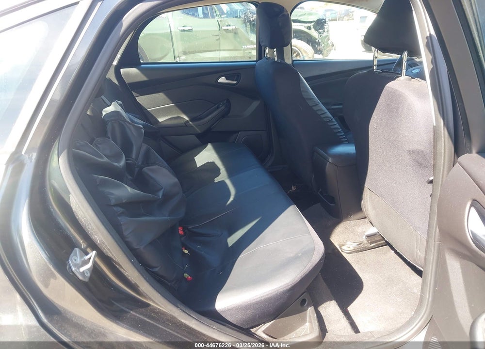 2017 FORD FOCUS SE VIN: 1FADP3F29HL291721