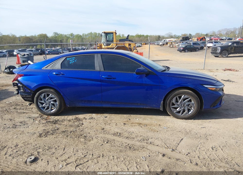 2024 HYUNDAI ELANTRA SEL VIN: KMHLM4DG1RU744515
