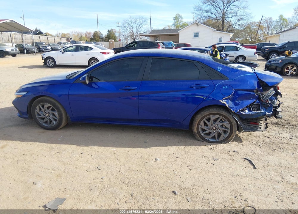 2024 HYUNDAI ELANTRA SEL VIN: KMHLM4DG1RU744515