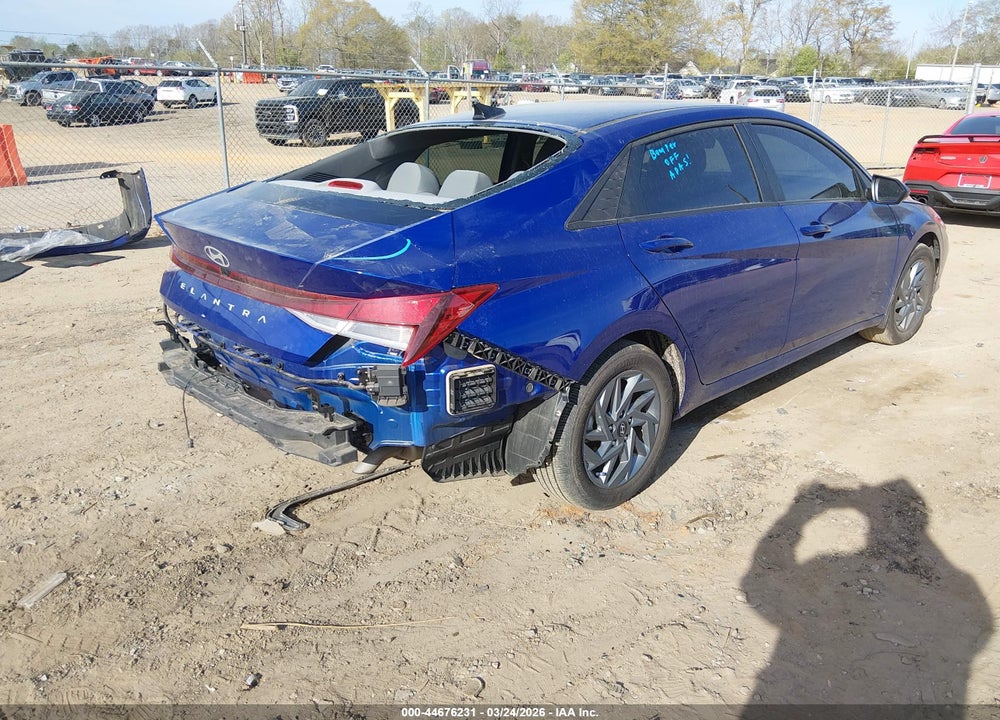 2024 HYUNDAI ELANTRA SEL VIN: KMHLM4DG1RU744515