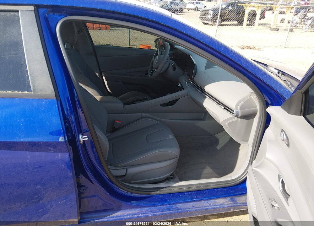 2024 HYUNDAI ELANTRA SEL VIN: KMHLM4DG1RU744515