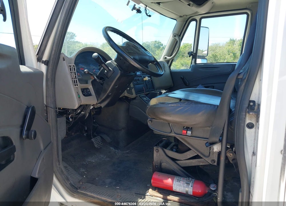 2011 INTERNATIONAL 4000 4400 VIN: 1HTMSAAR4BH287638