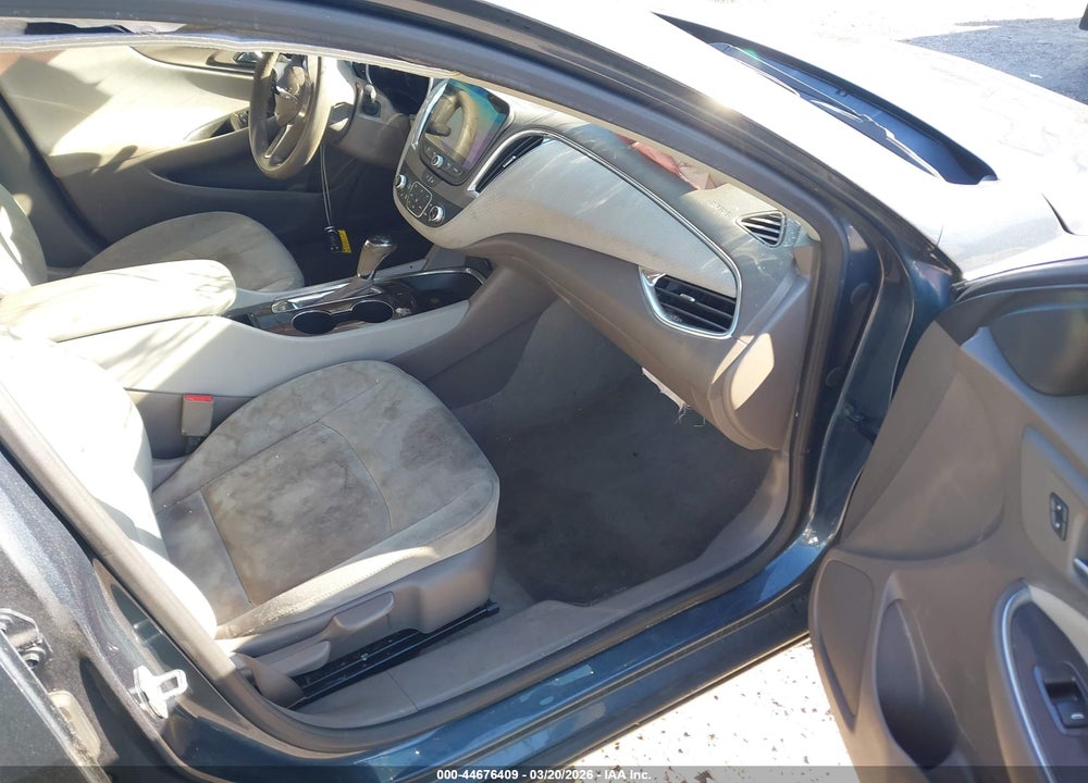 2020 CHEVROLET MALIBU FWD LT VIN: 1G1ZD5ST2LF069492