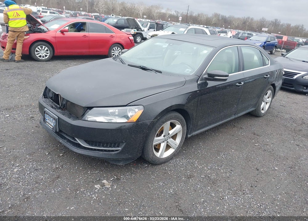 2013 VOLKSWAGEN PASSAT 2.5L SE VIN: 1VWBP7A39DC122041
