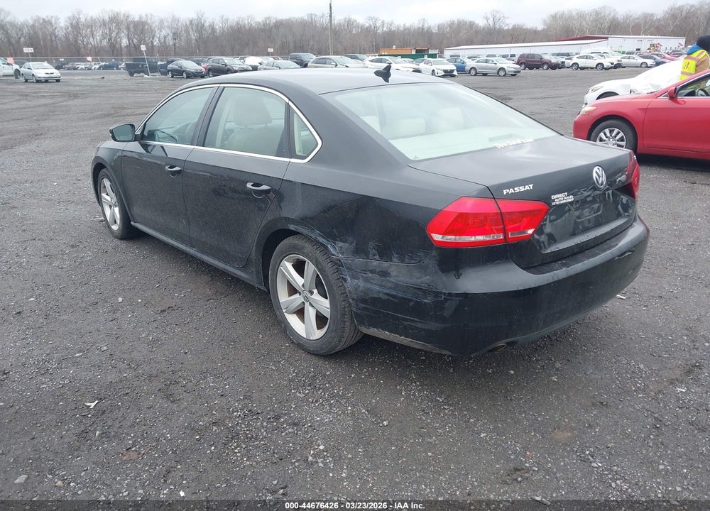 2013 VOLKSWAGEN PASSAT 2.5L SE VIN: 1VWBP7A39DC122041