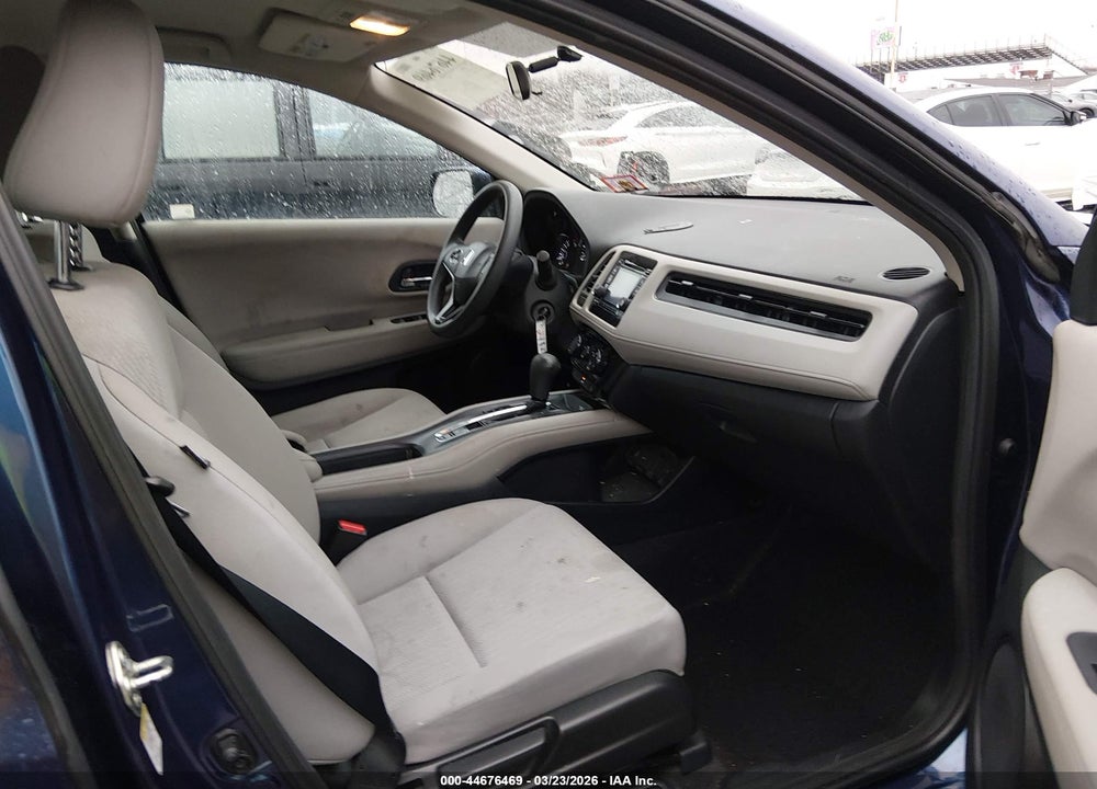 2016 HONDA HR-V LX VIN: 3CZRU6H34GM715653