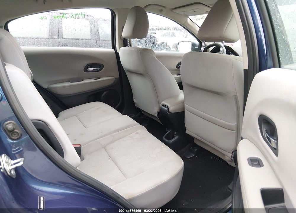 2016 HONDA HR-V LX VIN: 3CZRU6H34GM715653