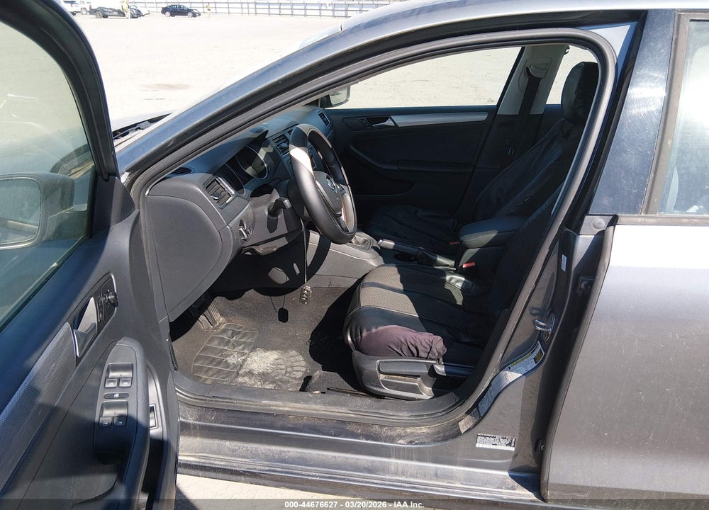 2015 VOLKSWAGEN JETTA 1.8T SE VIN: 3VWD17AJXFM356926