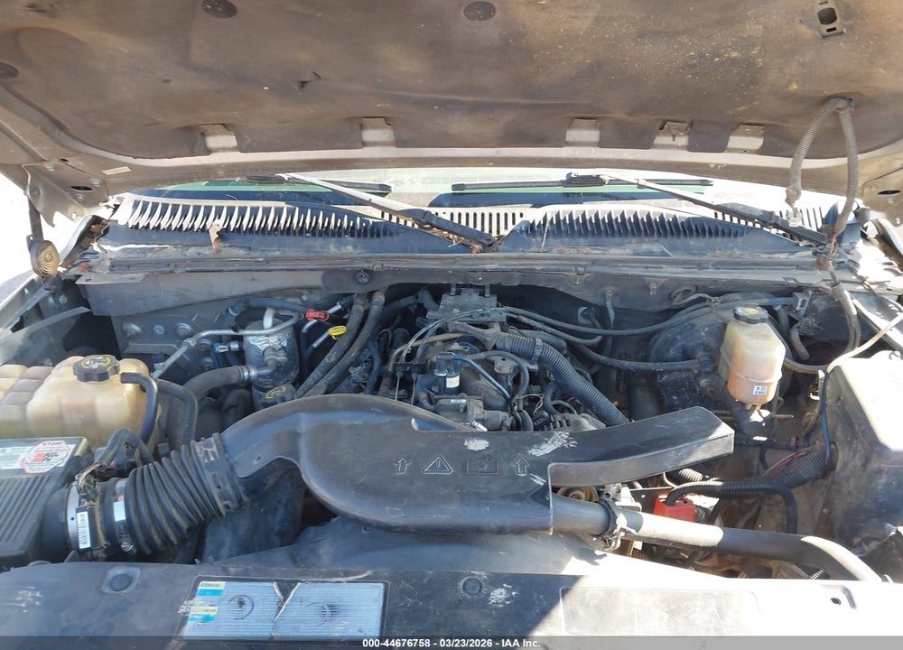 2002 CHEVROLET SUBURBAN 1500 LS VIN: 1GNFK16Z32J132836