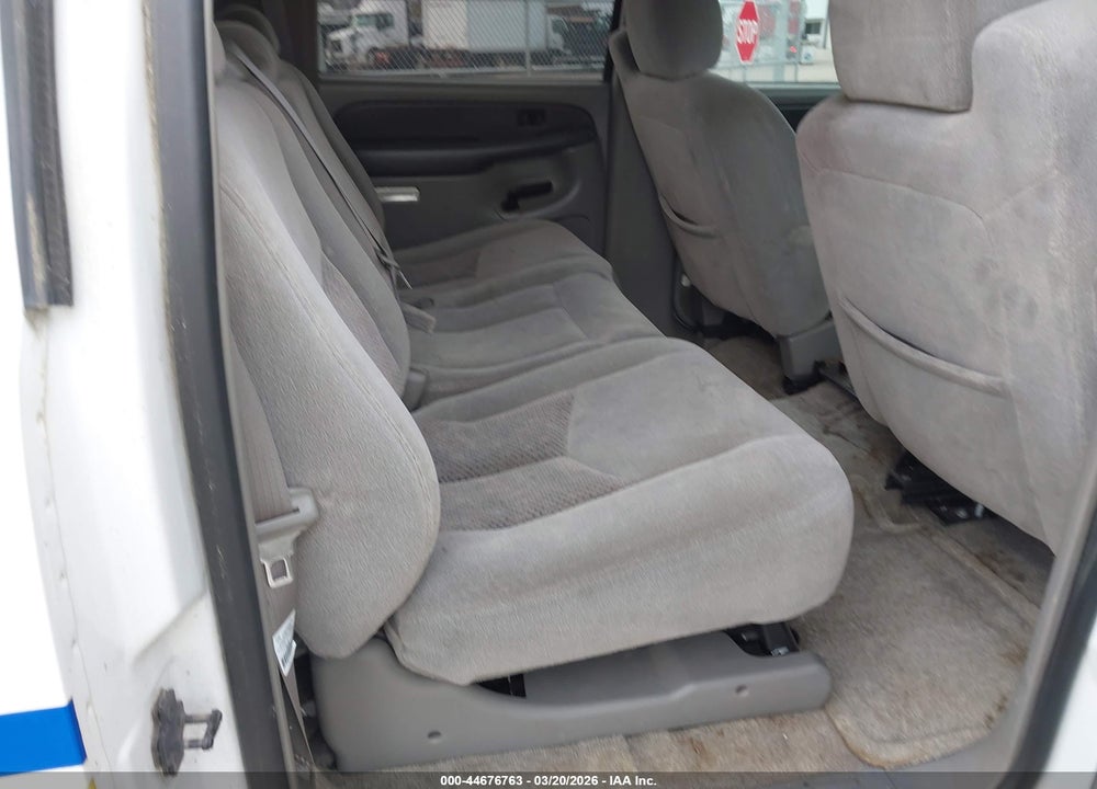 2003 CHEVROLET SUBURBAN 1500 LS VIN: 1GNFK16Z63R307678