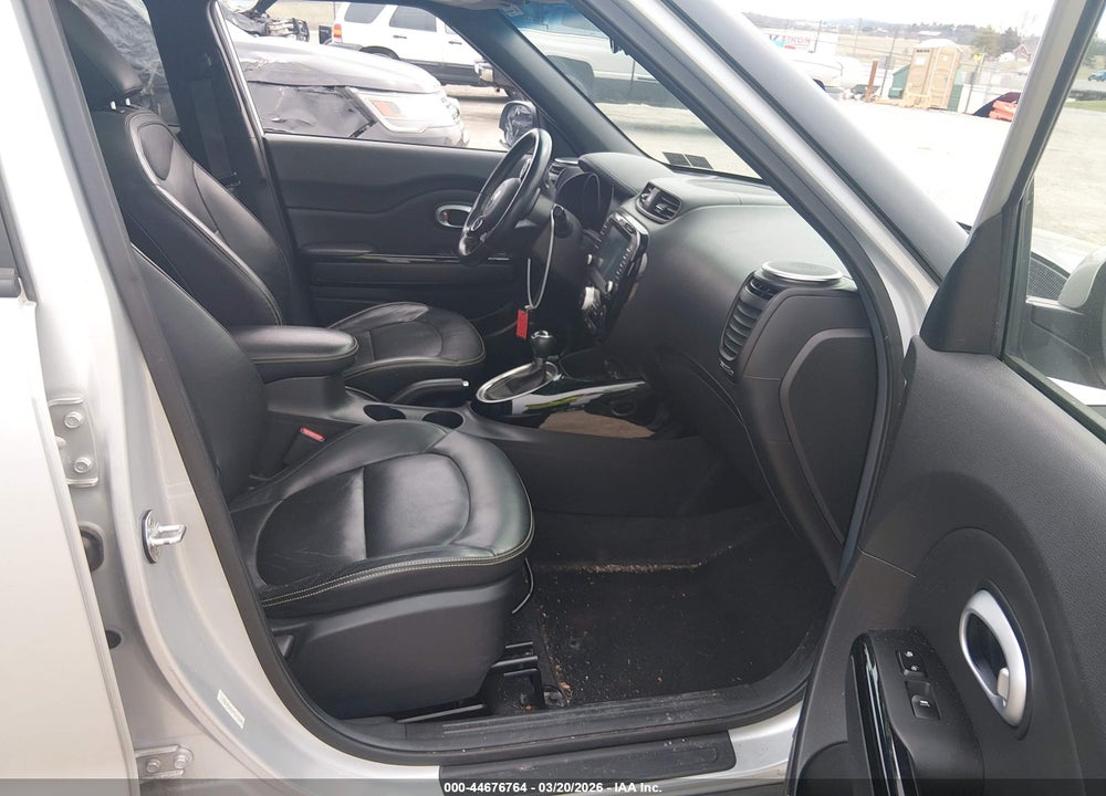 2015 KIA SOUL + VIN: KNDJP3A5XF7772209