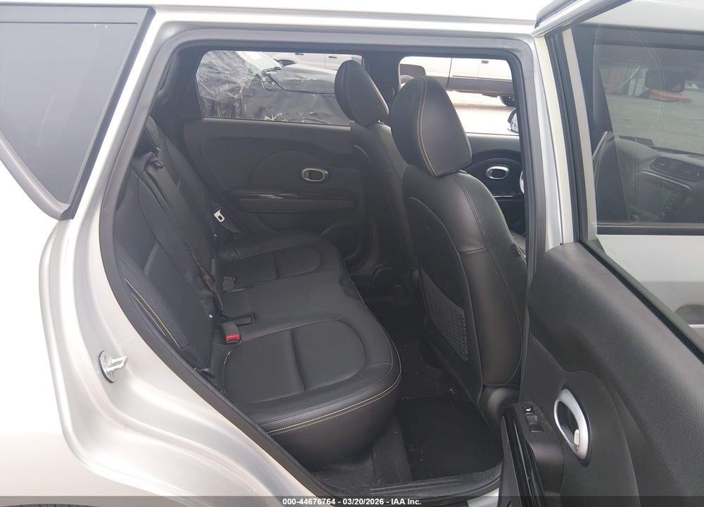 2015 KIA SOUL + VIN: KNDJP3A5XF7772209