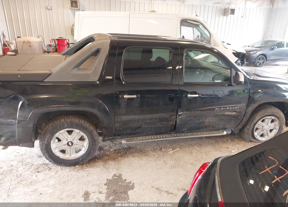 2007 CHEVROLET AVALANCHE 1500 LT VIN: 3GNFK12327G267400
