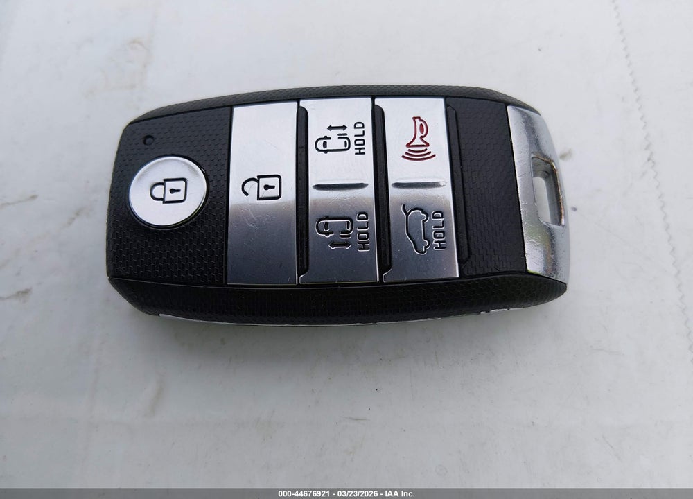 2020 KIA SEDONA EX VIN: KNDMB5C13L6580553
