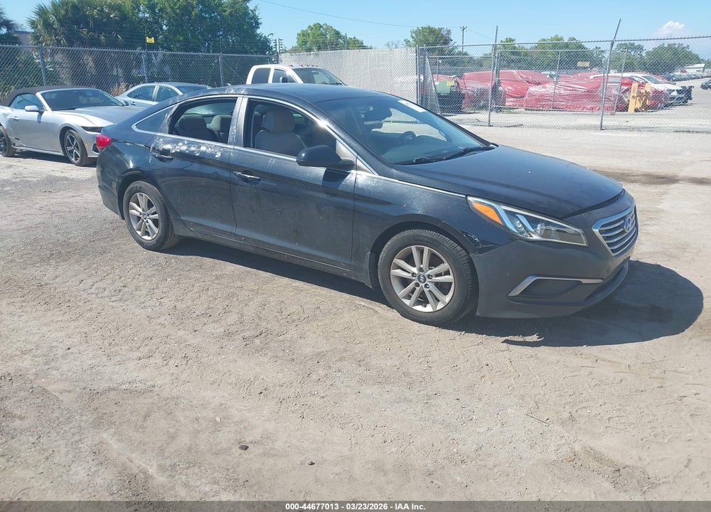 2017 HYUNDAI SONATA ECO VIN: 5NPE24AA7HH461578