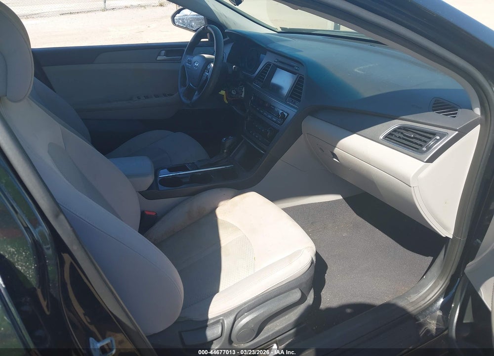 2017 HYUNDAI SONATA ECO VIN: 5NPE24AA7HH461578