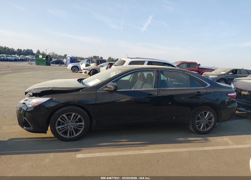 2015 TOYOTA CAMRY SE VIN: 4T1BF1FK2FU923812