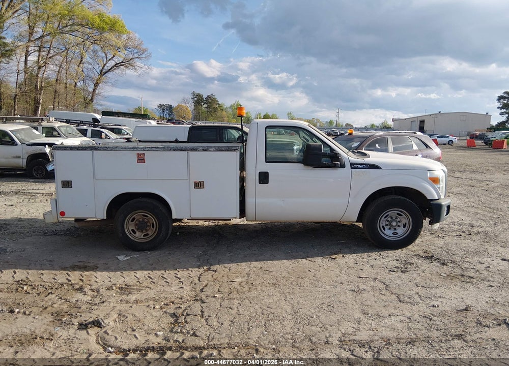 2014 FORD F-250 XL VIN: 1FTBF2A69EEB57302
