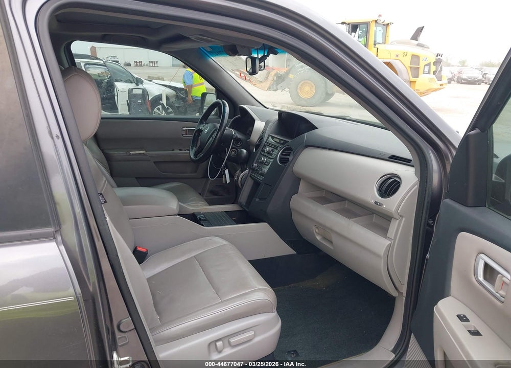 2015 HONDA PILOT EX-L VIN: 5FNYF3H55FB011962