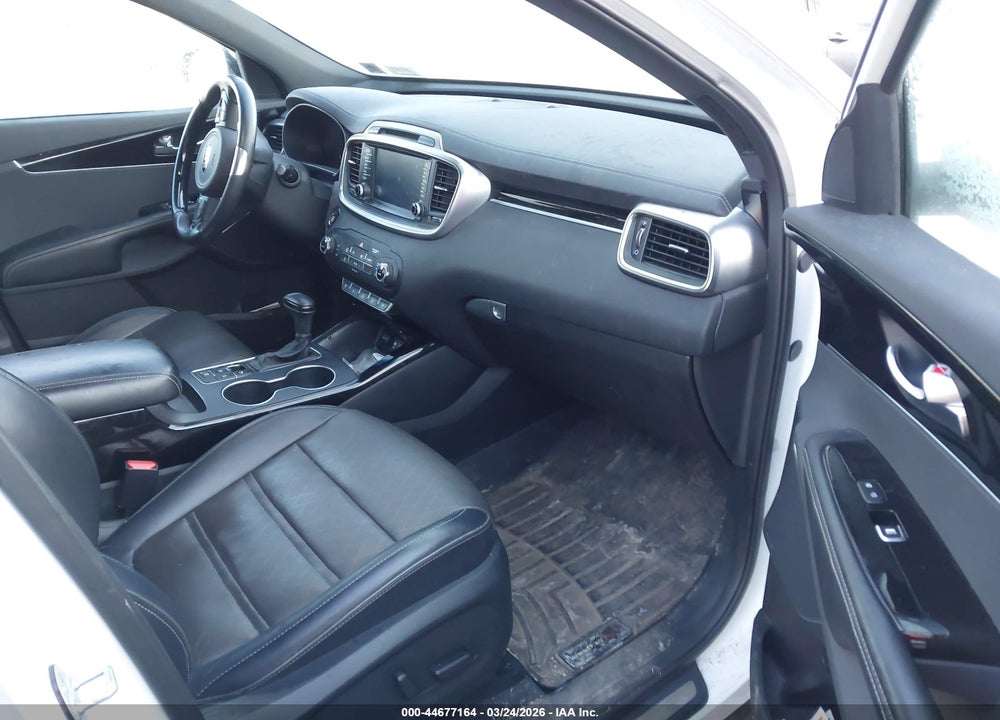 2018 KIA SORENTO 3.3L SXL VIN: 5XYPKDA50JG390006