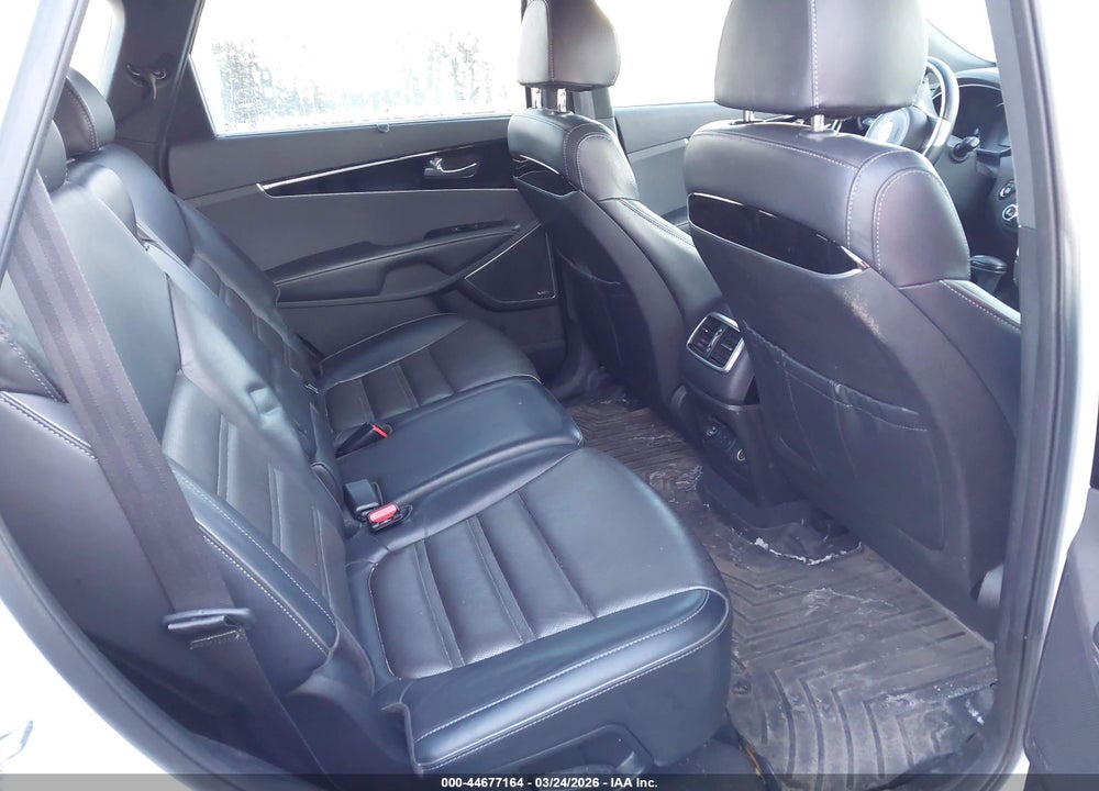 2018 KIA SORENTO 3.3L SXL VIN: 5XYPKDA50JG390006