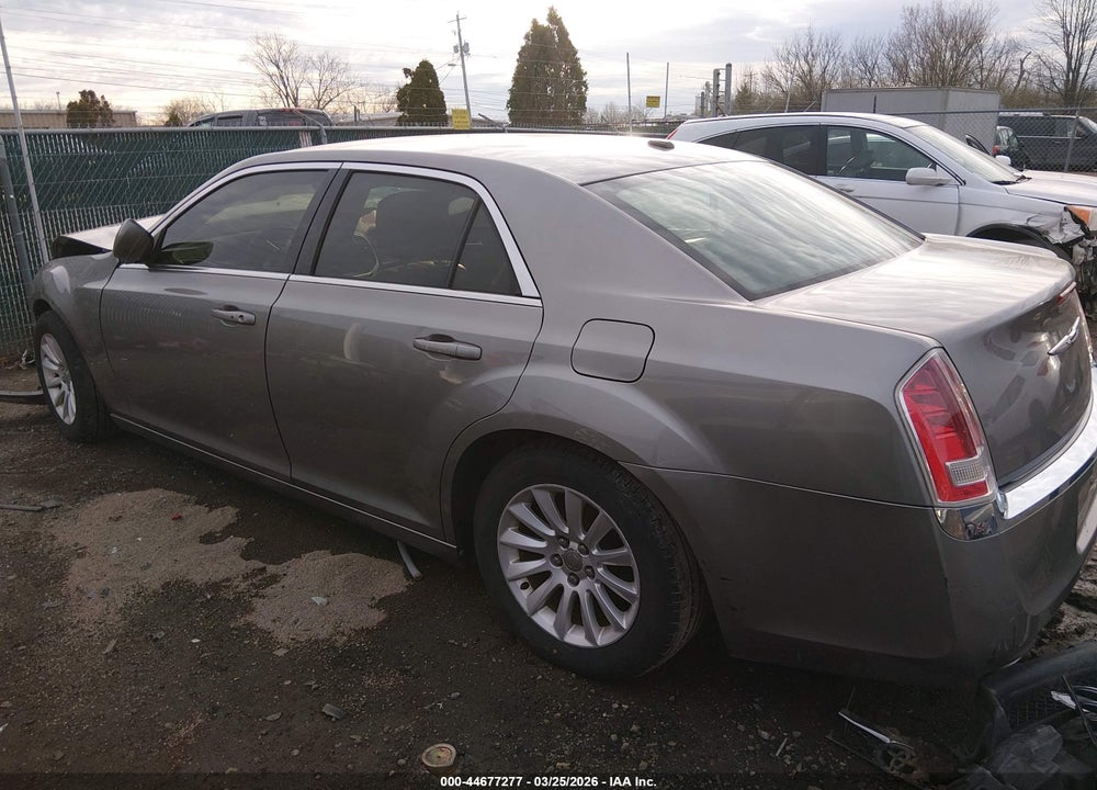 2014 CHRYSLER 300 VIN: 2C3CCAAG3EH255402