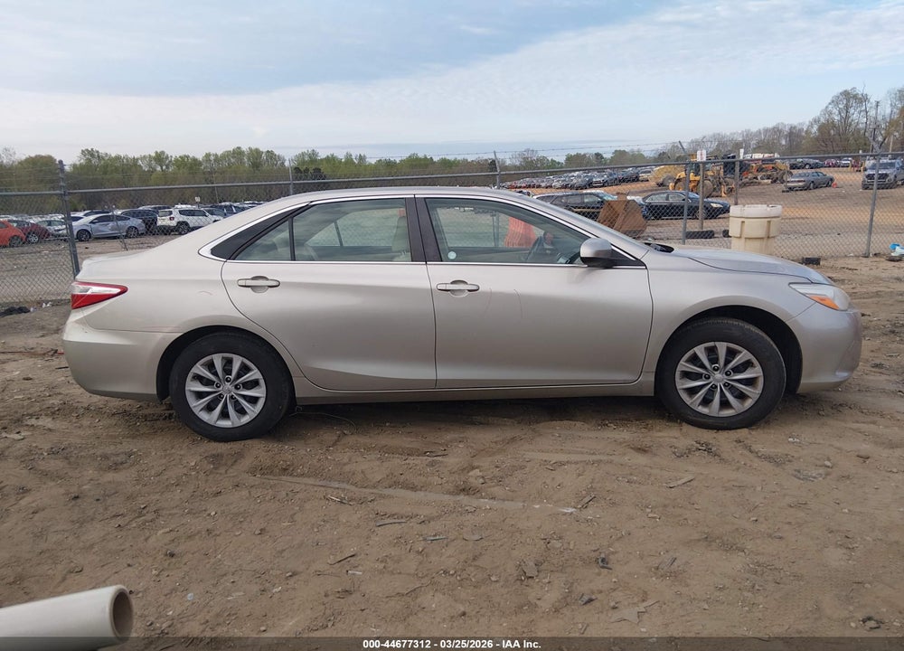 2017 TOYOTA CAMRY LE VIN: 4T1BF1FK8HU417999