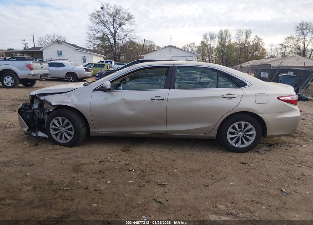 2017 TOYOTA CAMRY LE VIN: 4T1BF1FK8HU417999