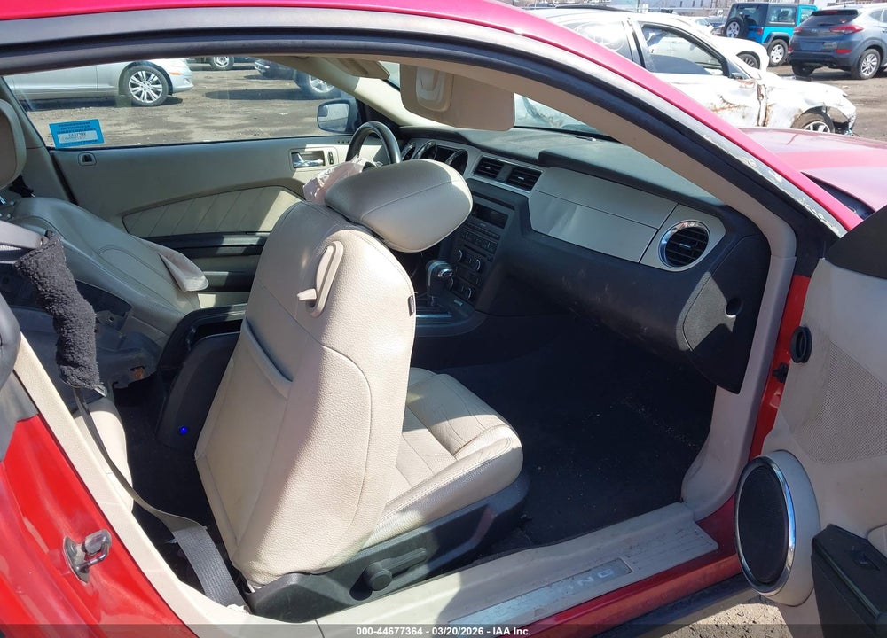 2011 FORD MUSTANG V6 PREMIUM VIN: 1ZVBP8AM0B5119609